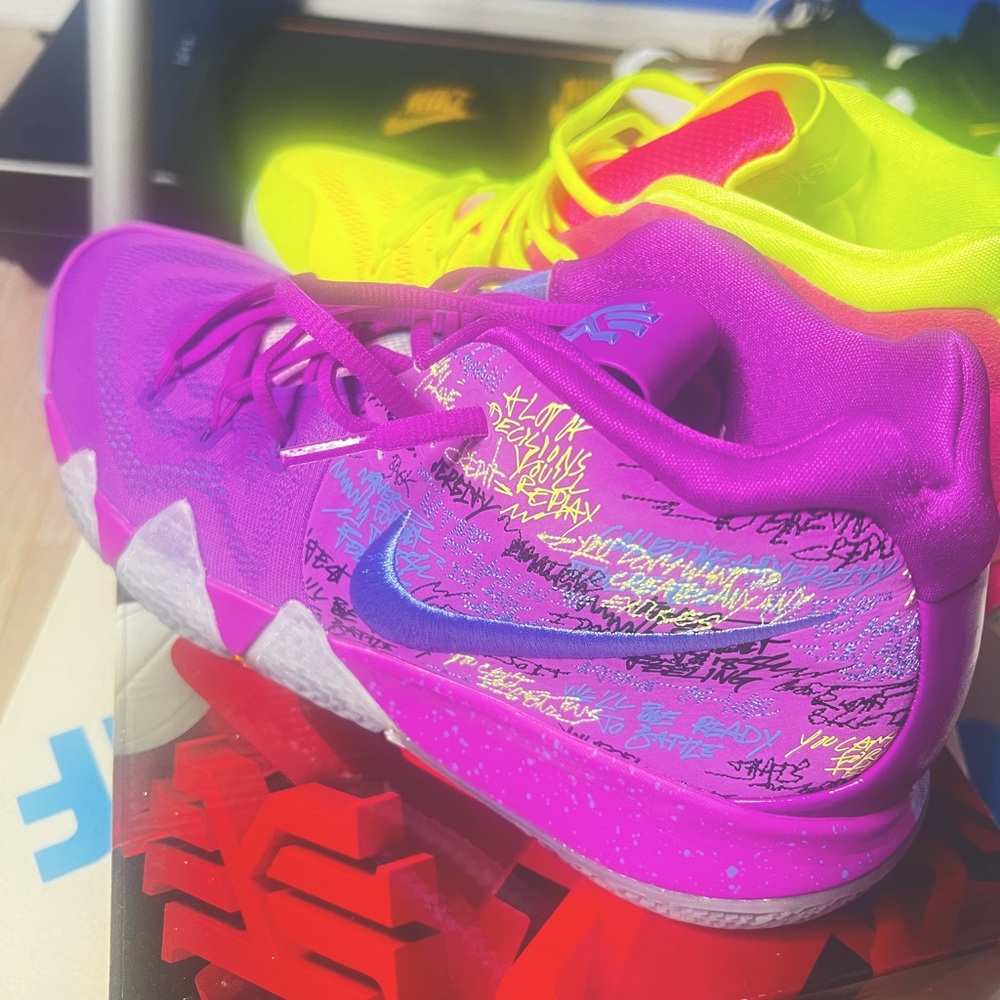 Kyrie 4 confetti  size 11